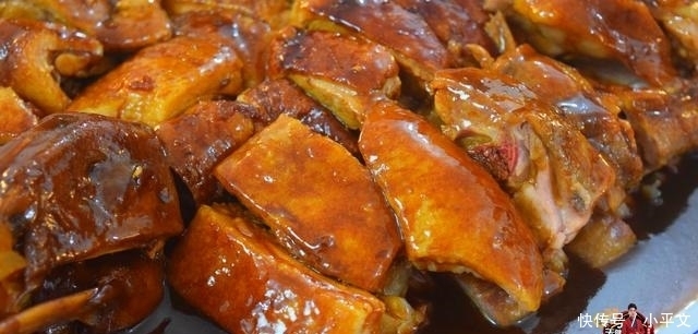 教你做|鸭肉别只会做啤酒鸭了,教你做皮脆肉嫩的豉油鸭,看看你喜欢吃不