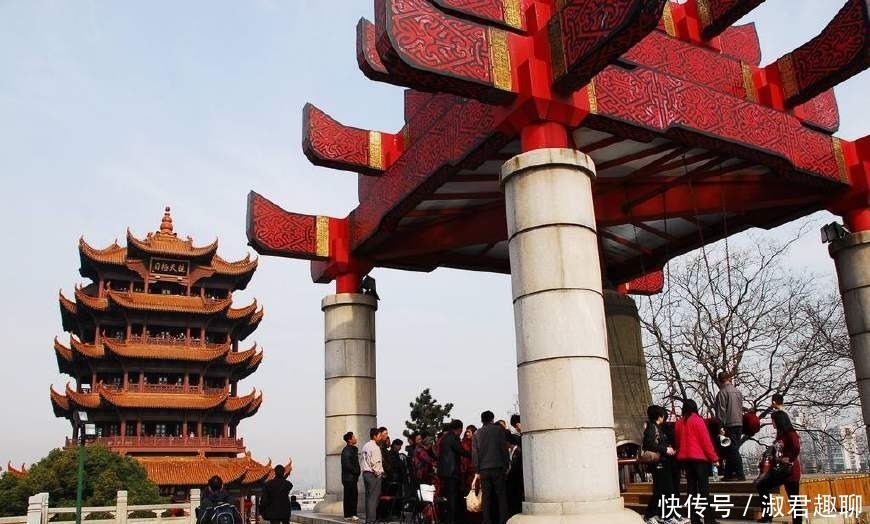 一生|这位状元官至首辅,和皇帝“作对”一生,作了一首词人人都会背!