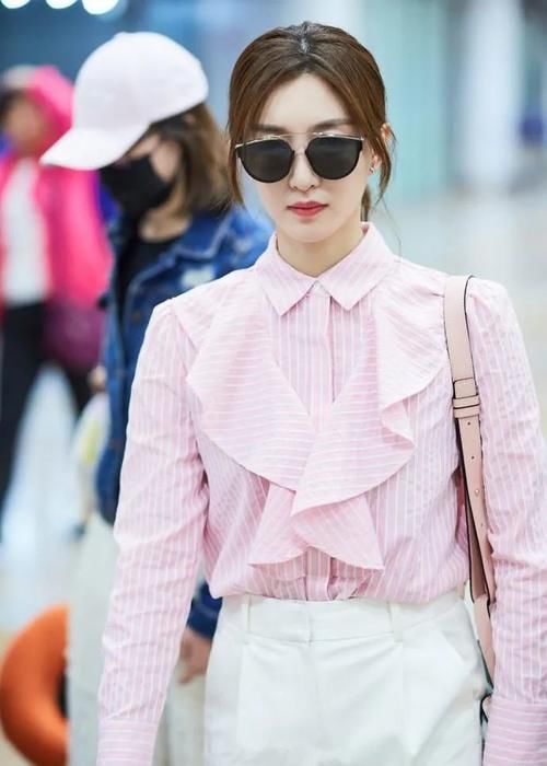 4种衬衫的搭配配色，让你美过整个春天，再不用羡慕别人穿衬衫好看了