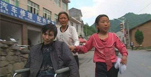 农家女孩|因《变形计》染上公主病,本是富人的游戏,身为穷人别当真