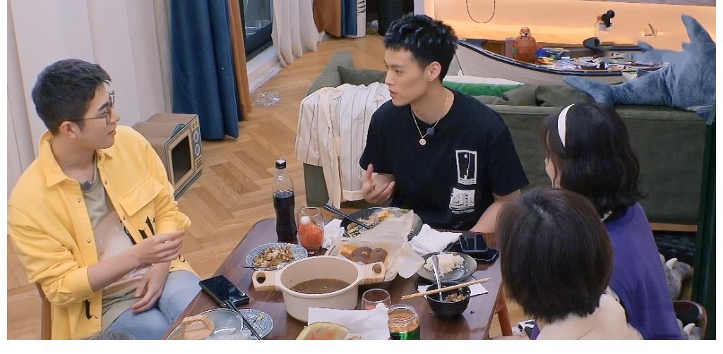 制作方|《做家務(wù)的男人》評(píng)分定格7.3，室友組成員撐起節(jié)目熱度