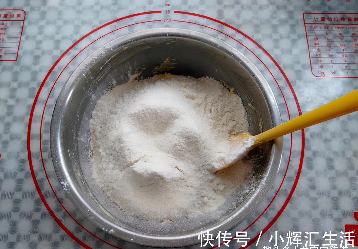 一根牙签就能搞定的饼干,一口一个香喷喷,好吃又好做,特简单