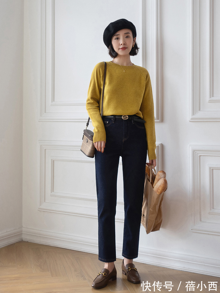 水洗|奔三奔四的女人,还是穿“牛仔裤”最时髦,搭配毛衣、衬衫真高级