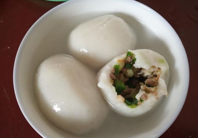 大冷天早餐来一碗,鲜嫩美味营养多,孩子一顿吃八个,撑得直打嗝