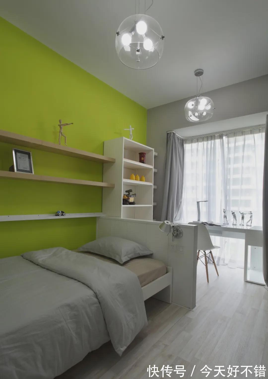 装修|130㎡新房装修,现代简约风设计,好有情调的一个阳台布置!