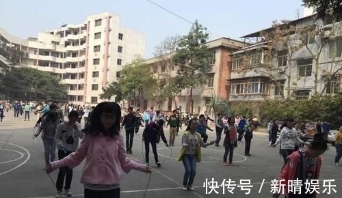 标准|中学生最新身高标准,女孩子多高算合格呢,超高也不好