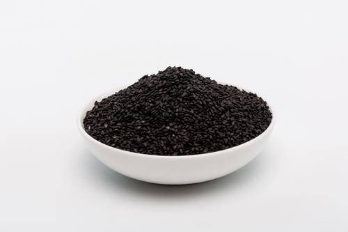 黑芝麻背后的健康福利你知道多少？经常吃黑芝麻，3个好处跑不掉