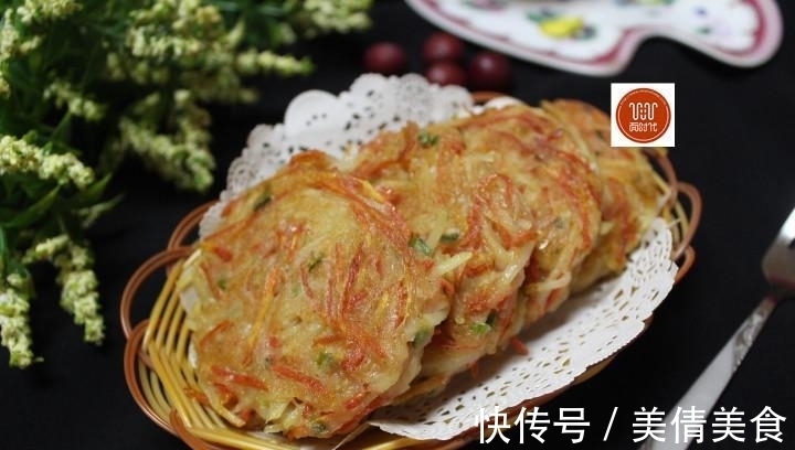 土豆|这样做的早餐饼,天天吃都不腻,做法真的好简单,早上多睡20分钟