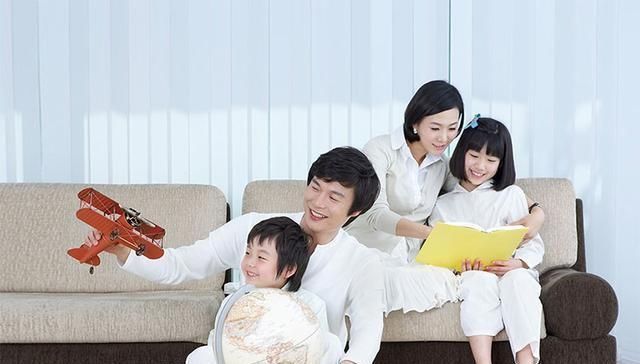 教孩子|美国父亲模仿中国妻子用普通话骂女儿,外国网友:学中文受益终生