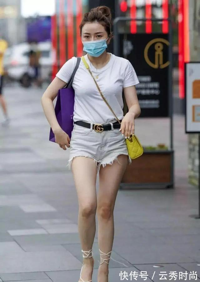 无袖|饱满的“无袖短裤”美女,到处都充满风情!