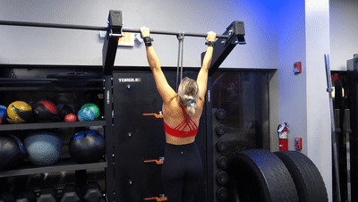 臀部|41岁泰国辣妈,拥有D罩杯腹肌翘臀性感迷人,满满少女感而爆红