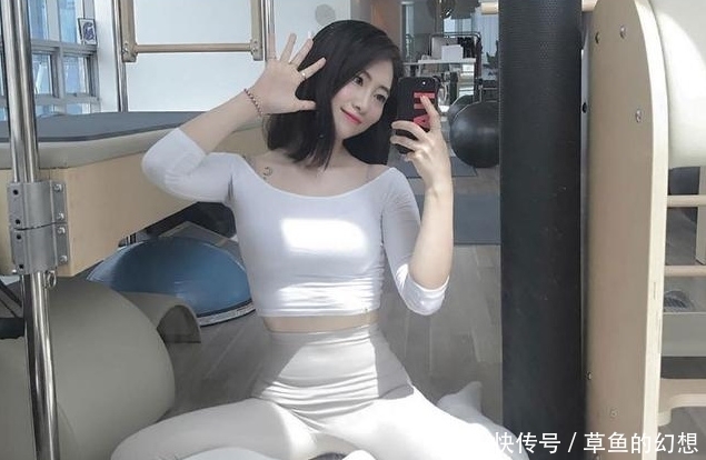 底裤|紧身打底裤小姐姐,轻松打造出曲线美,增添窈窕迷人的身材!