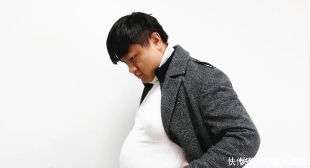 绝经期|男性步入更年期后，身体会出现4大变化，若全没有，说明你还年轻