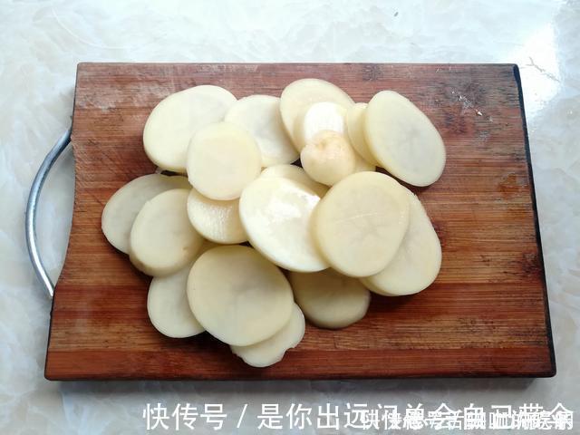 胡萝卜|自从学会土豆这吃法,我家一周吃掉20斤,比包子馒头好吃又好做