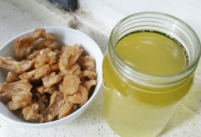 熬猪油不要用油熬，多放三个料，猪油更香浓，用它做啥都好吃