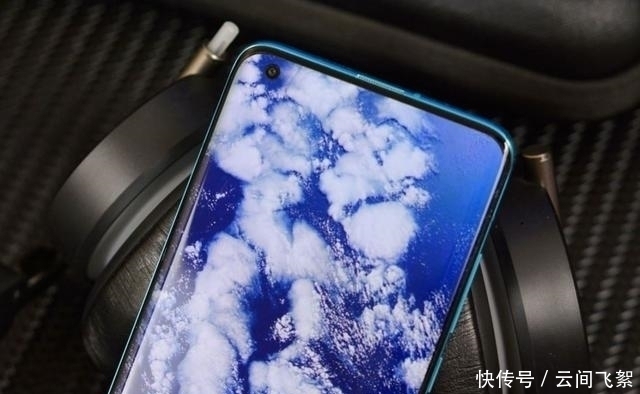 小米公司|从4699元跌至3399元，12GB+256GB，一亿像素四摄旗舰如今售价亲民