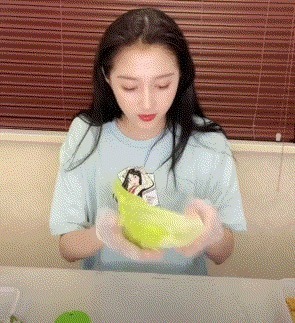 生菜|看了关晓彤2个月的午餐打卡，今天吃什么有灵感了！