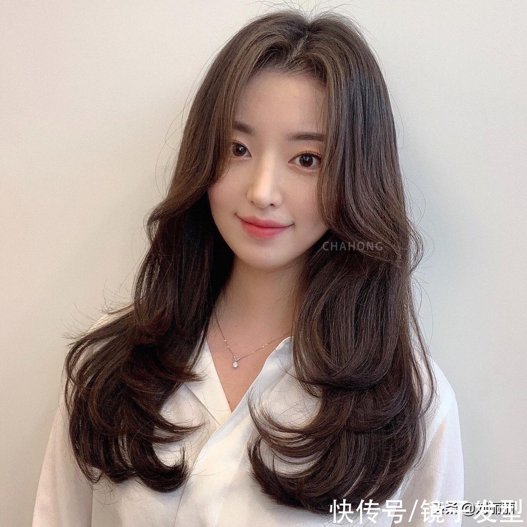 新人气发型18款,无论长短都很美,你最爱哪一款