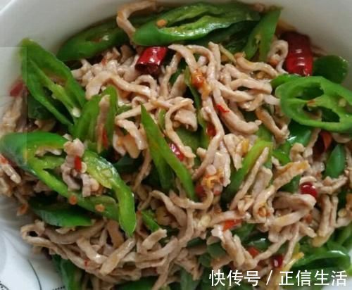 青椒炒肉丝|炒肉丝，有人加淀粉有人加鸡蛋，大厨：多加这1味，肉丝细嫩爽滑
