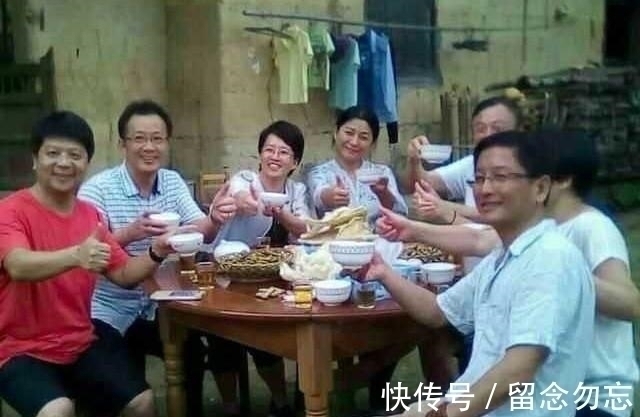 任正非|张建国辞掉大学教师去华为,天太热任正非光膀子面试:下午来上班