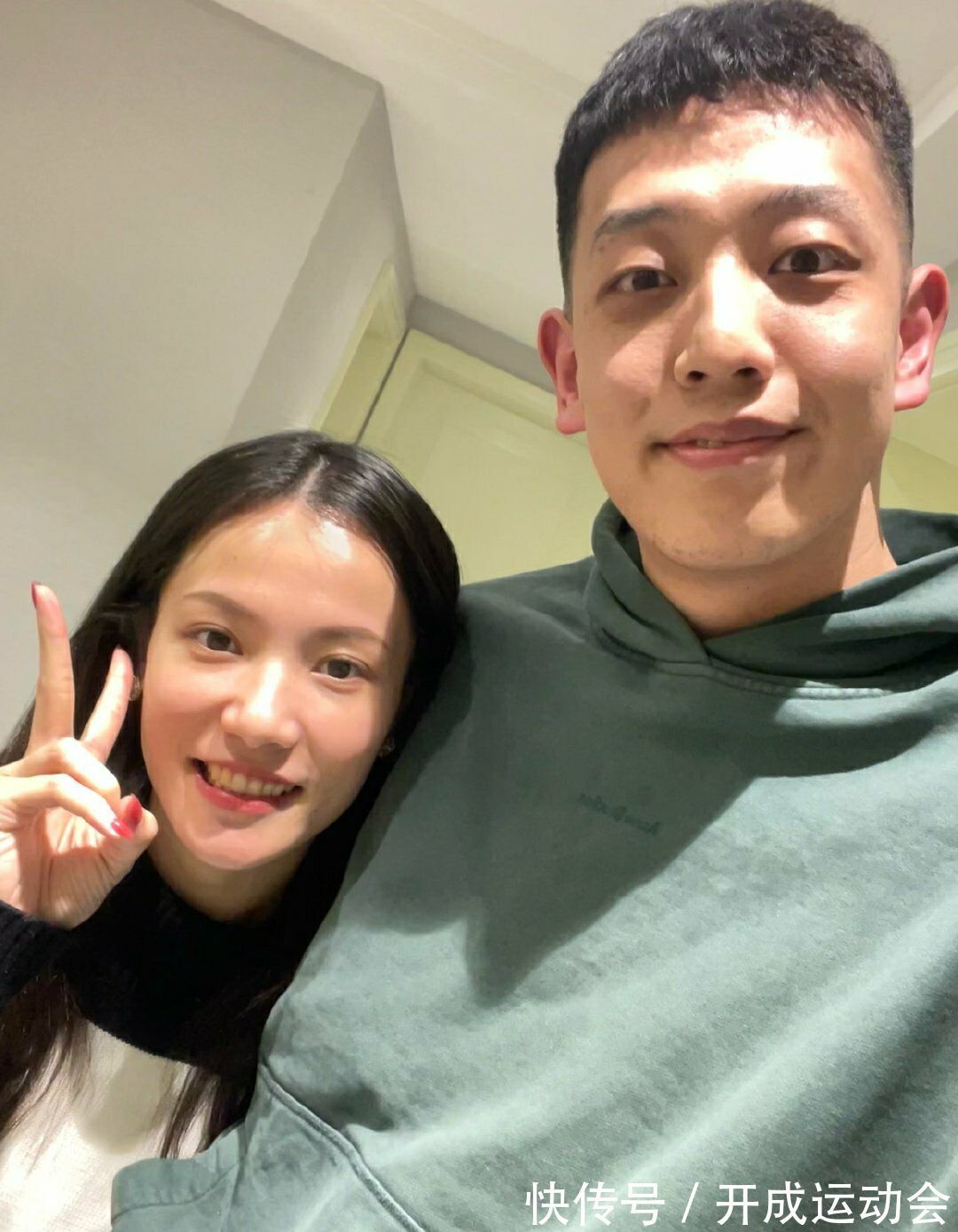 江苏男篮|沈梓捷与吴冠希同框迎春,大鸟女友颜值不输张常宁,身材娇小玲珑