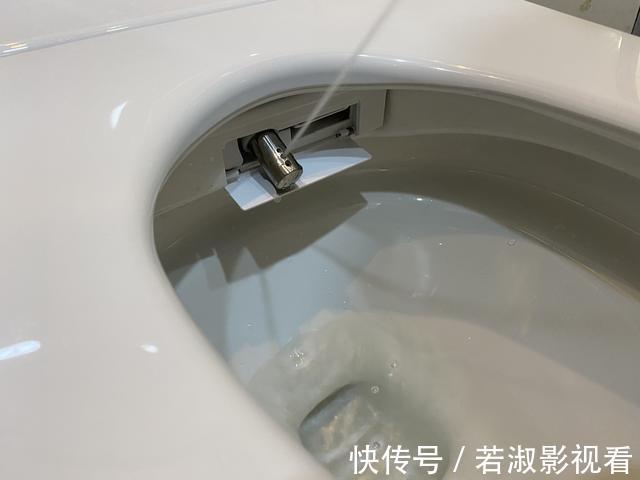 浴室柜|曾经很常见的7种卫生间用品,如今早就有了替代品,老款该淘汰啦