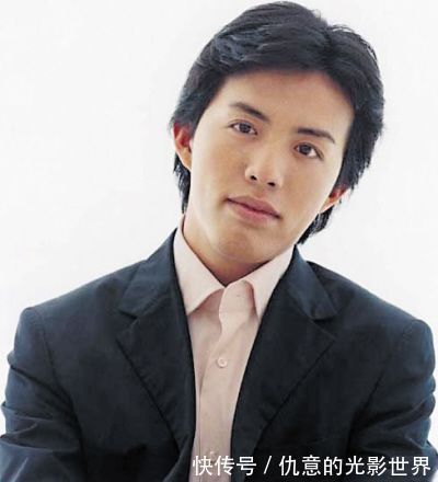 李云迪!李云迪的四大生财之道有多能赚钱,从他给手的投保金额就能明白