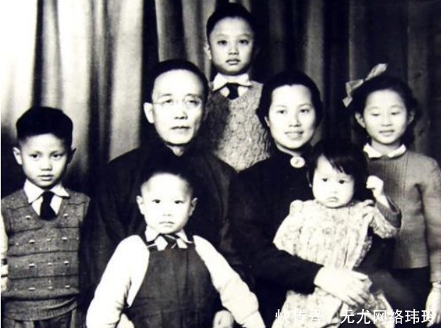  鲁迅|“远看像条狗，近看郭沫若”，坦白说，鲁迅先生是不是骂过分了？