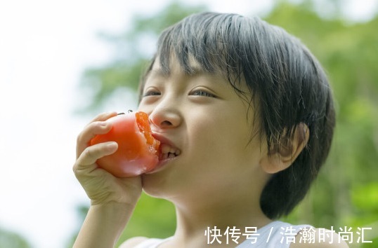 王嫂|75岁专家:2种水果吃一次半月难消化,家长少给孩子吃,影响长高