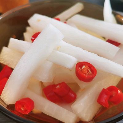 小米辣|酸辣泡萝卜