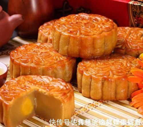馅料|月饼放冰箱保存就错了，吃不完的月饼这样放，2个月依然新鲜美味