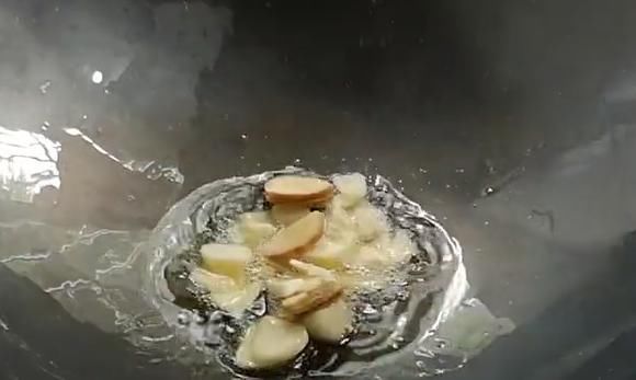 牛肉|小炒牛肉有诀窍,做法简单,鲜香美味,鲜嫩爽滑,超级好吃