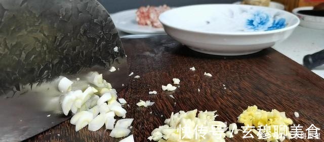 自从学会粉条的这种做法,我家每隔几天就做一次,实在太好吃