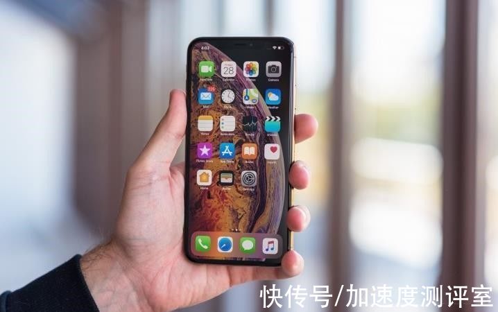 从8699降到1839元，这款顶级iPhone怎么了？