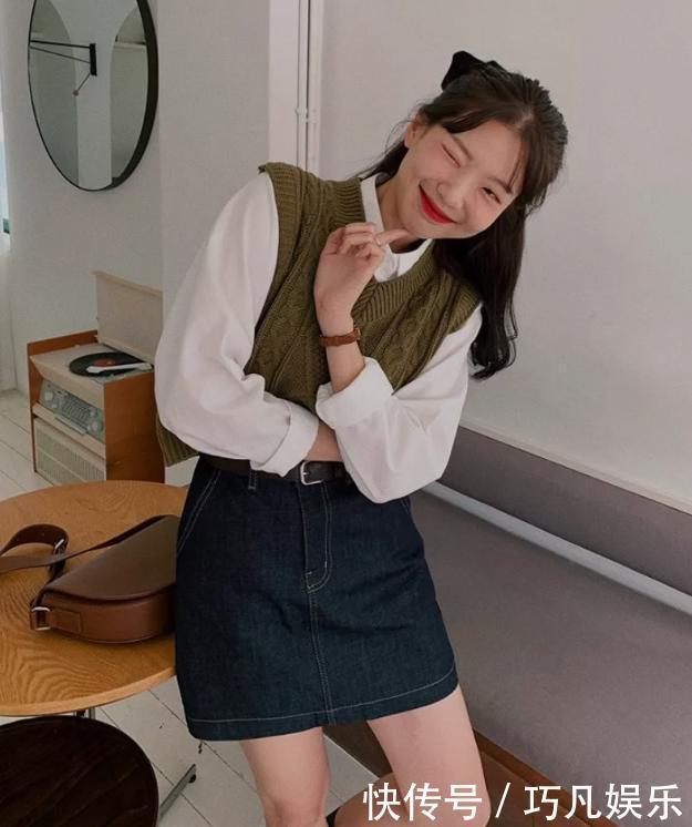 冬季内搭不必买太多,凑齐这3样就够了,搭裙子和阔腿裤都很洋气