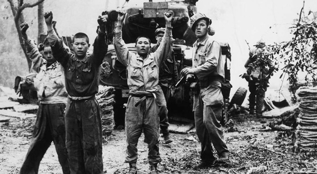 中文|“香蕉人”在朝鲜战场用中文喊话,没骗到志愿军,差点丢了小命!