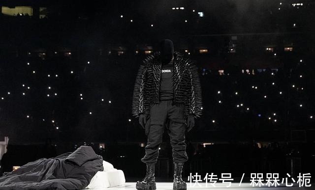 Gap 侃爷突袭卖货!全新YZY Gap、Donda周边信息释出!