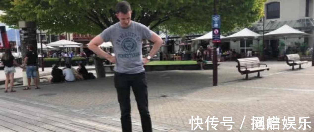 爸爸|高颜值长腿爸爸,遛娃照一夜走红,网友:妈妈好福气