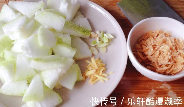 小葱|夏季补钙,这2个食材是好搭档,鲜味十足,百吃不厌