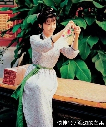 晴雯|宝钗和黛玉长得一样美吗？原文中并没有这样说