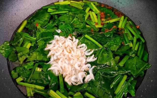 遇上|春天,遇上此虾从不手软,一次买五六斤,放冰箱冻起来,特省事