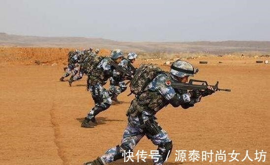 人人都爱解放鞋一个时代的印记，现在已经风靡海外！