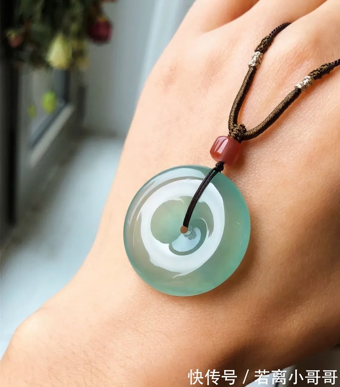 小瑕@小小平安扣,亦有大世界