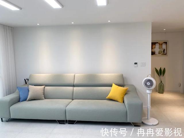 茶几|断舍离模范家庭，不要电视柜茶几巧收纳，125㎡白白净净不过时