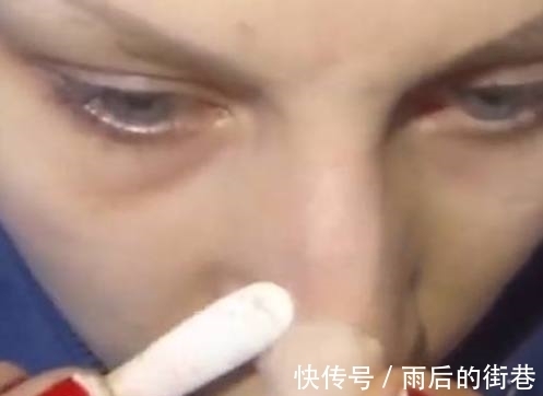 巫婆|整容级化妆术究竟有多强？女子假装整容失败，化妆成巫婆吓哭男友