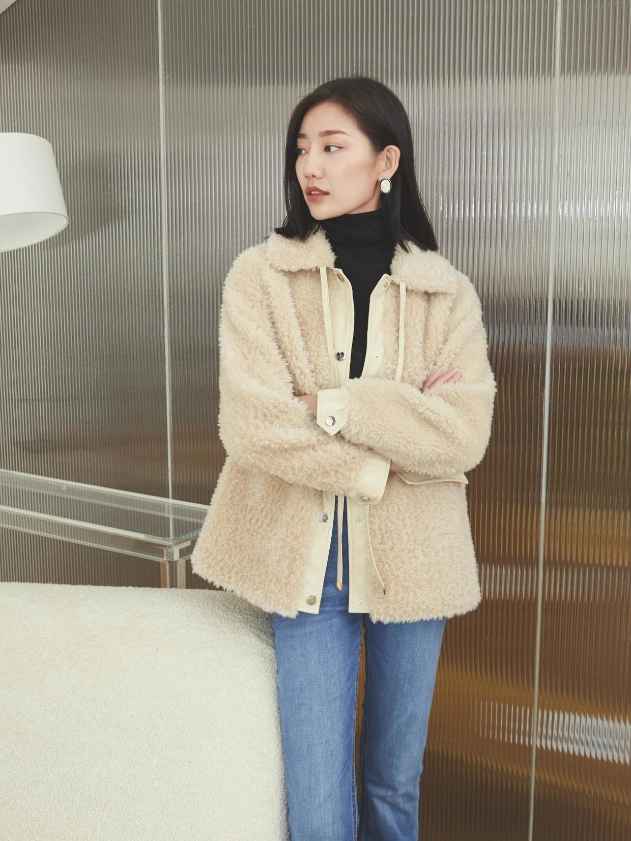 搭配|今年火了一种单品叫“颗粒绒外套”,软糯舒适又保暖,洋气百搭