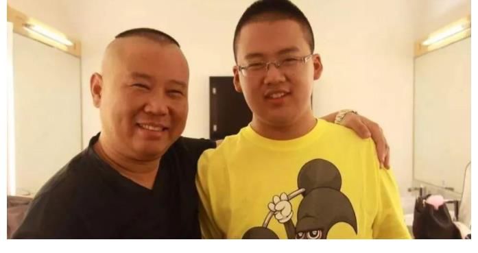 德云社|蔡徐坤被嘲情商堪忧,当众揭郭麒麟伤疤,德云社粉丝怀疑用心