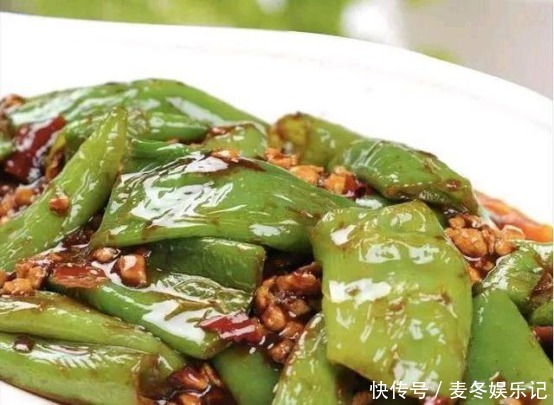 青椒|老公最喜欢的下酒菜,色香味俱全,价格不贵,味道却非同一般!
