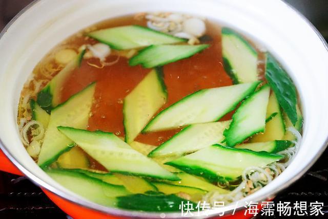 蛋花汤|清晨起晚了也不怕，2分钟做好的暖身汤，驱寒饱腹，效果真不错