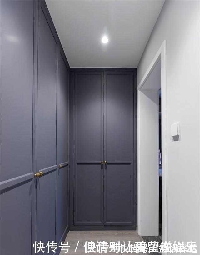 衣帽间|她家150㎡轻奢风,玄关就露着不俗的品味,客厅是她最钟爱的地方